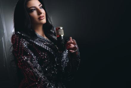 عمل فني جديد يبصر النور بتوقيع نخبة من الأسماء اللبنانية المبدعة , ساندرا الاسمر في عندي بوبي