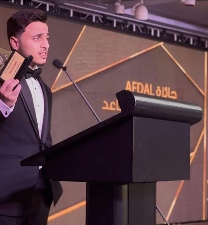غيث رمضان على مسرح مهرجان أفضل الدولي 2026: «شوفي نجمك ماما»… وعدٌ قطعه قبل 6 سنوات ووفّى به اليوم